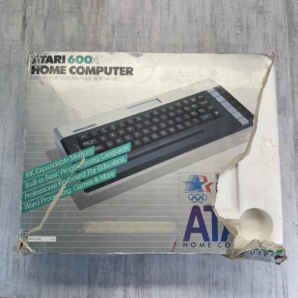Atari 600XL Home Computer Bundle In Box Fully Tested Working Box Damage - Picture 14 of 16